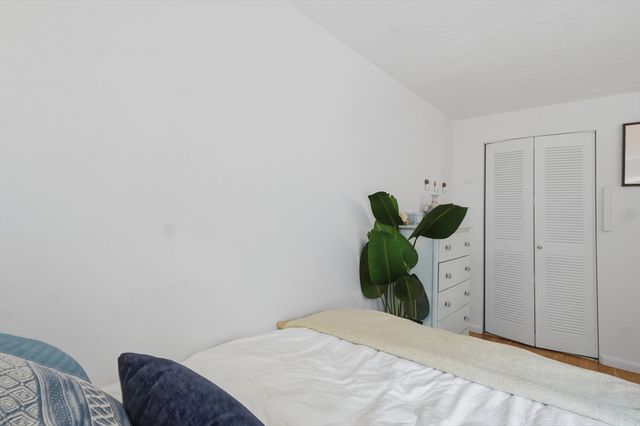 205 Kent Street 35, Brookline, MA 02445