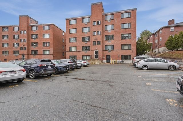205 Kent Street 35, Brookline, MA 02445