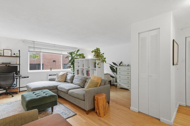 205 Kent Street 35, Brookline, MA 02445