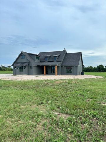 506 E FM 2795, Emory, TX 75440