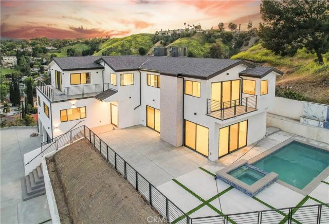 5099 Llano Drive, Woodland Hills, CA 91364