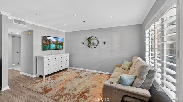 12141 Centralia 309, Lakewood, CA 90715