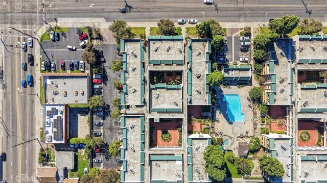 12141 Centralia 309, Lakewood, CA 90715