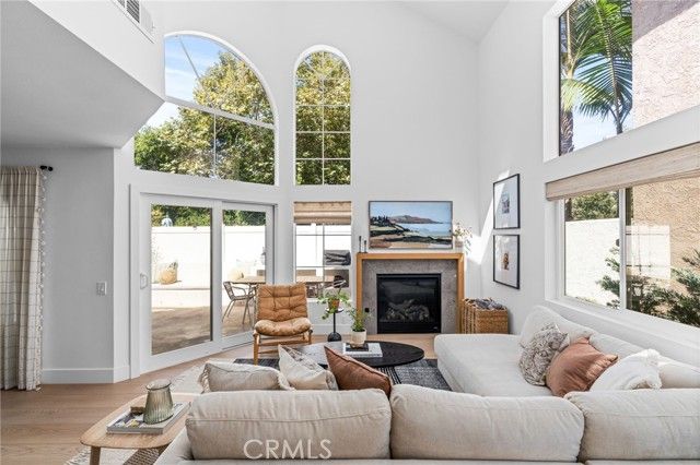 1947 Sundance, Costa Mesa, CA 92627