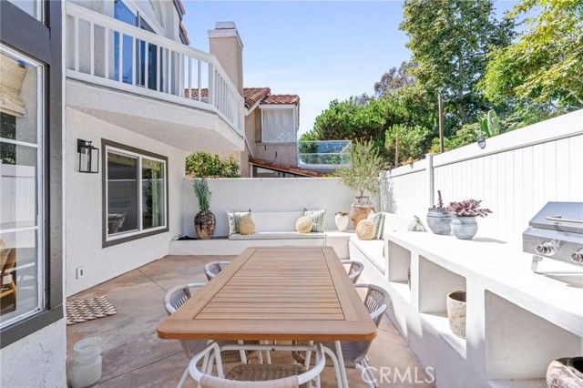 1947 Sundance, Costa Mesa, CA 92627