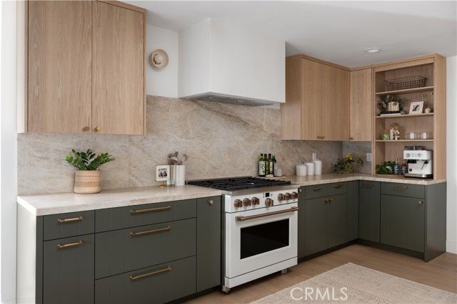 1947 Sundance, Costa Mesa, CA 92627