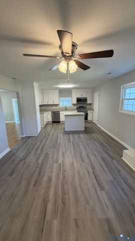 9022 Shewalt Dr, Henrico, VA 23228