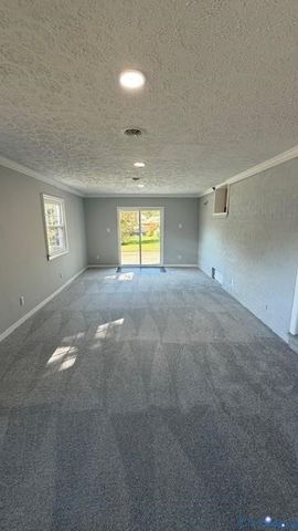 9022 Shewalt Dr, Henrico, VA 23228