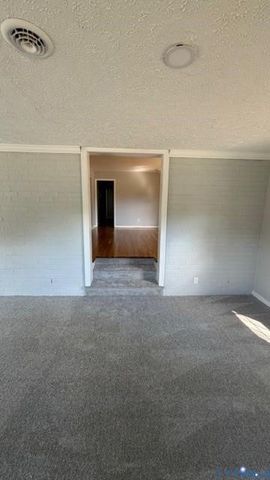 9022 Shewalt Dr, Henrico, VA 23228