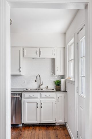 9227 Peninsula Drive, Dallas, TX 75218