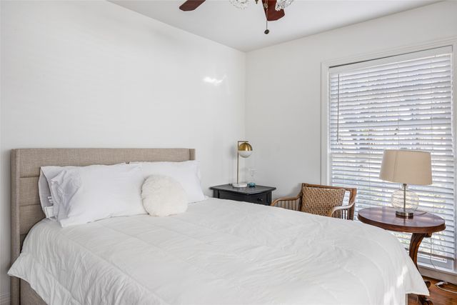 9227 Peninsula Drive, Dallas, TX 75218