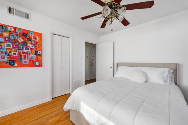 9227 Peninsula Drive, Dallas, TX 75218