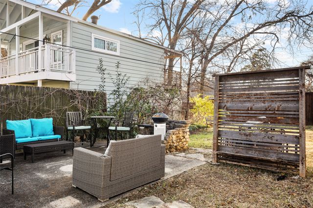 9227 Peninsula Drive, Dallas, TX 75218