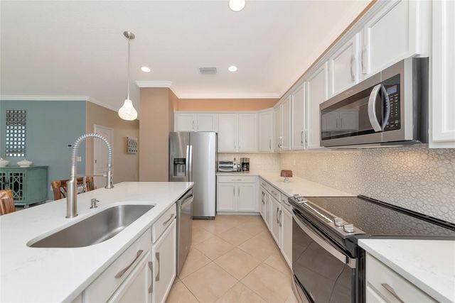 7109 QUIET CREEK DRIVE, Bradenton, FL 34212