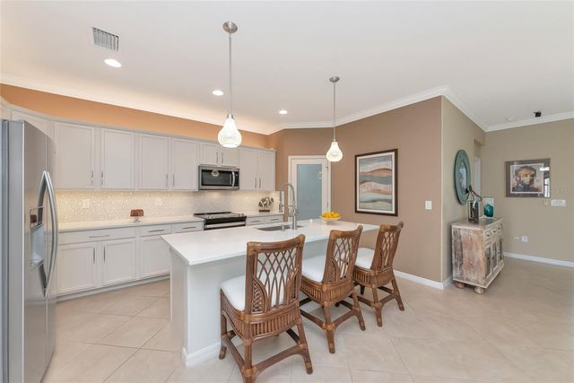 7109 QUIET CREEK DRIVE, Bradenton, FL 34212