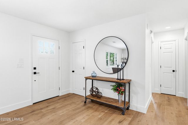 8 Blythewood Road, Beaufort, SC 29907