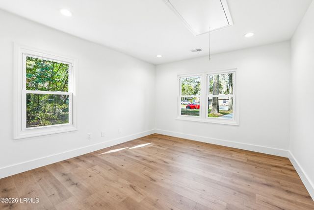 8 Blythewood Road, Beaufort, SC 29907