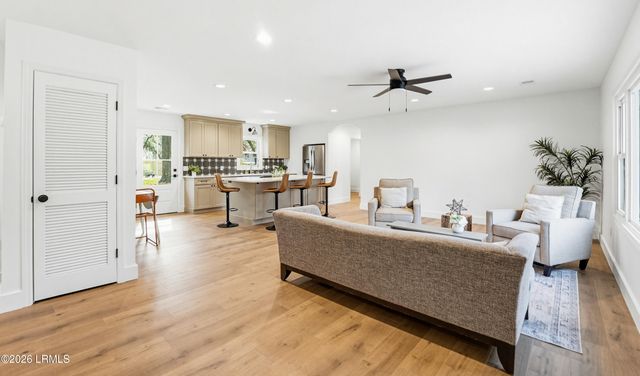 8 Blythewood Road, Beaufort, SC 29907