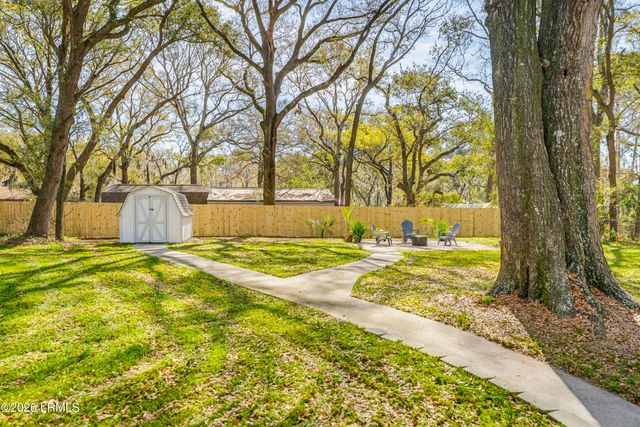 8 Blythewood Road, Beaufort, SC 29907