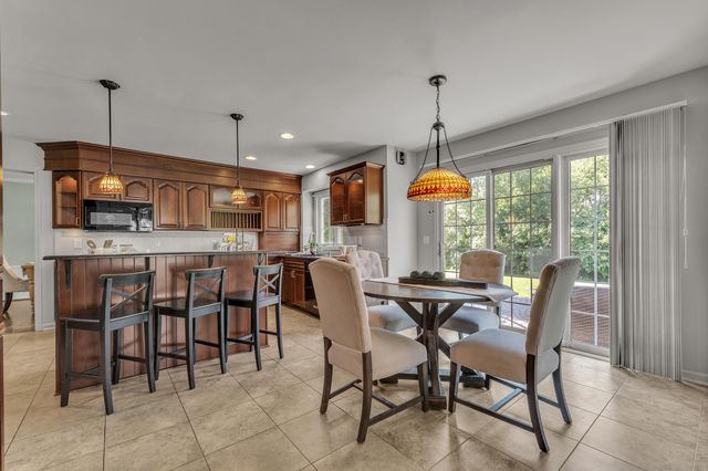 44899 Weymouth Drive, Canton, MI 48188