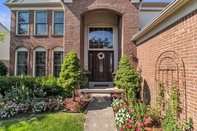 44899 Weymouth Drive, Canton, MI 48188
