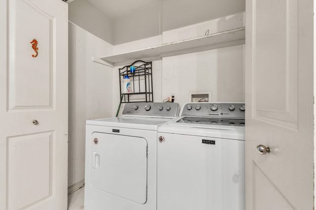 44899 Weymouth Drive, Canton, MI 48188