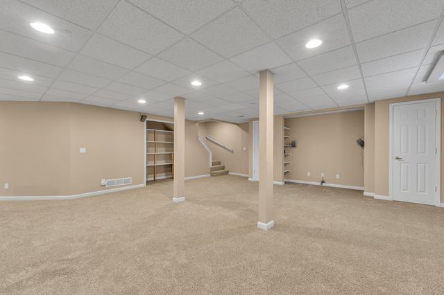 44899 Weymouth Drive, Canton, MI 48188