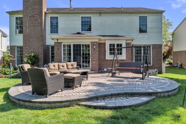 44899 Weymouth Drive, Canton, MI 48188