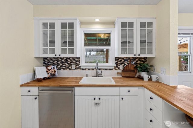 824 S State Street, Tacoma, WA 98405