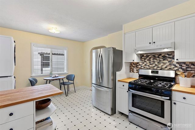 824 S State Street, Tacoma, WA 98405