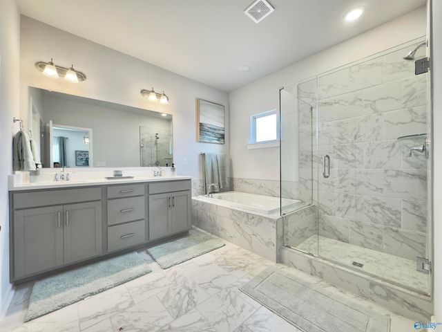 7214 Maple Creek Drive SE, Owens Cross Roads, AL 35763