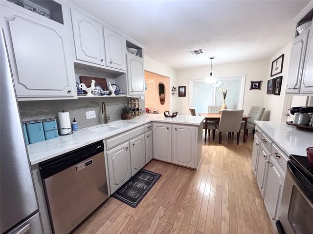 4512 Cimmaron Trail, De Cordova, TX 76049
