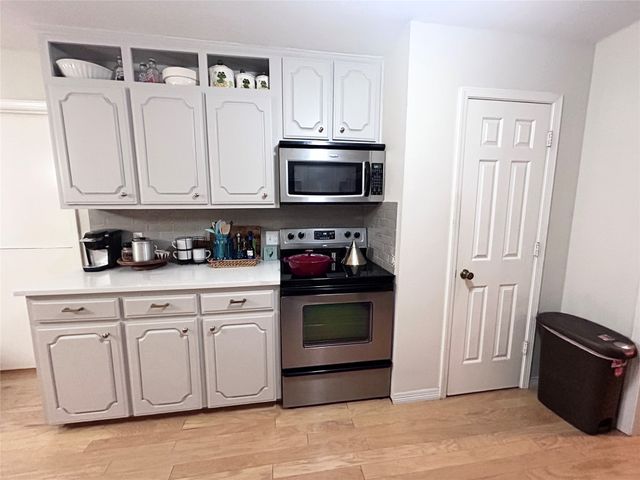 4512 Cimmaron Trail, De Cordova, TX 76049