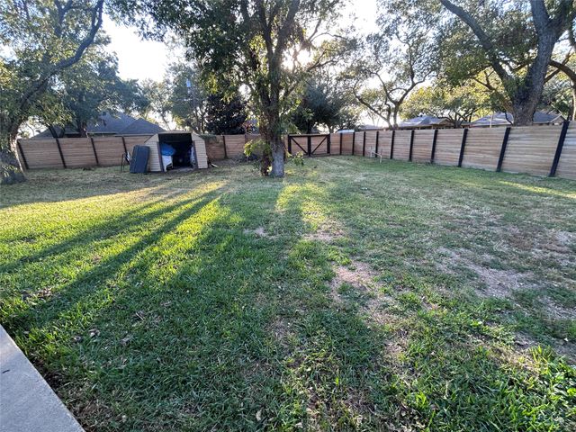 4512 Cimmaron Trail, De Cordova, TX 76049