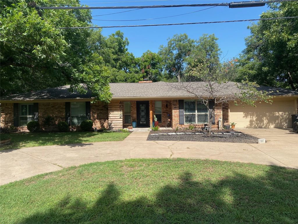 4512 Cimmaron Trail, De Cordova, TX 76049