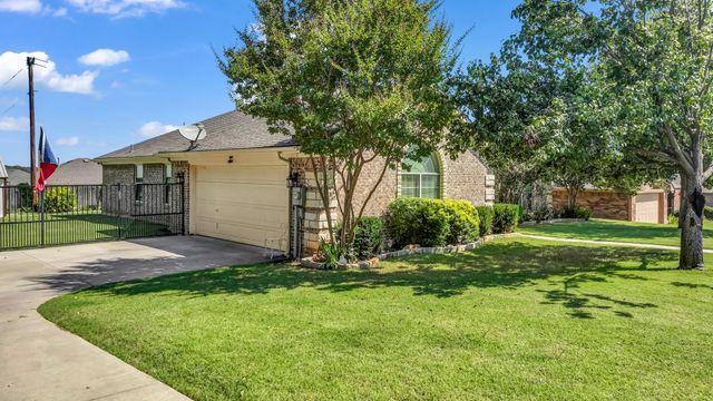 522 Crow Avenue, Weatherford, TX 76085
