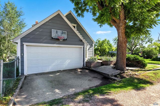 1411 11TH ST, Rapid City, SD 57701