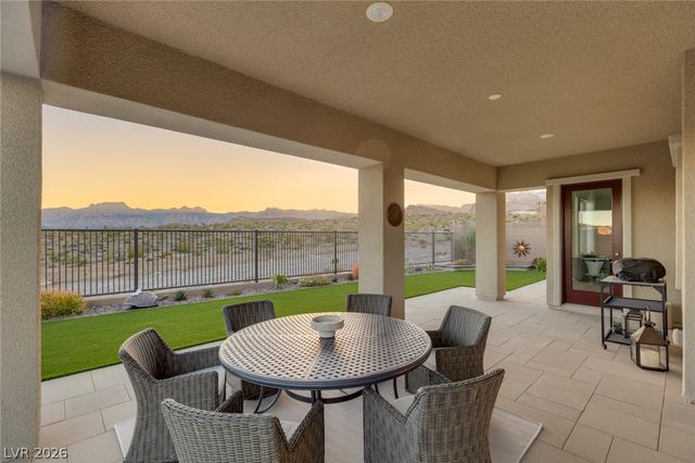 12596 Heritage Heights Drive, Las Vegas, NV 89138