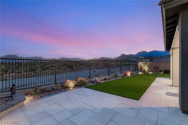 12596 Heritage Heights Drive, Las Vegas, NV 89138