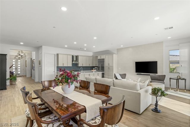 12596 Heritage Heights Drive, Las Vegas, NV 89138