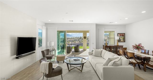 12596 Heritage Heights Drive, Las Vegas, NV 89138