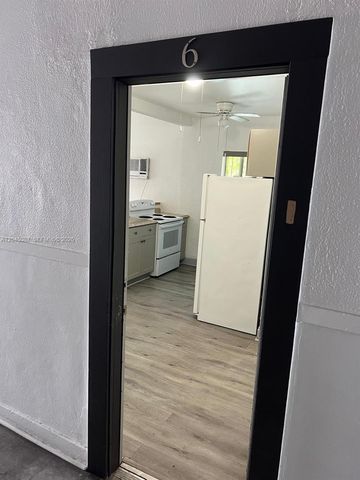 1322 SW 7th Street 8, Miami, FL 33135