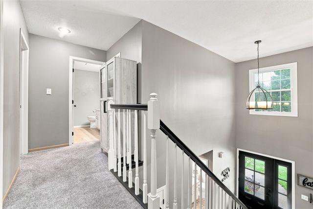 1260 Bentwood Court, Altoona, IA 50009