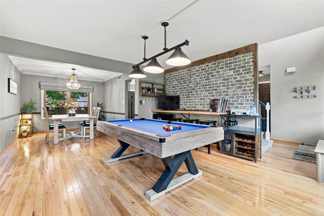 1260 Bentwood Court, Altoona, IA 50009