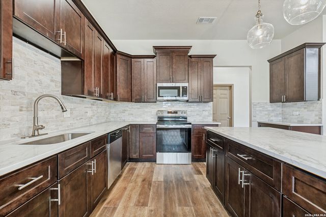 13539 Sleepy Oaks, San Antonio, TX 78253