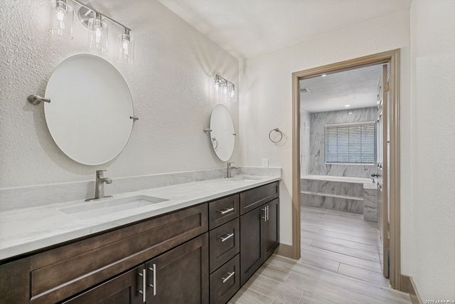 13539 Sleepy Oaks, San Antonio, TX 78253