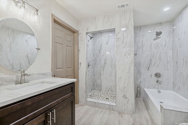 13539 Sleepy Oaks, San Antonio, TX 78253