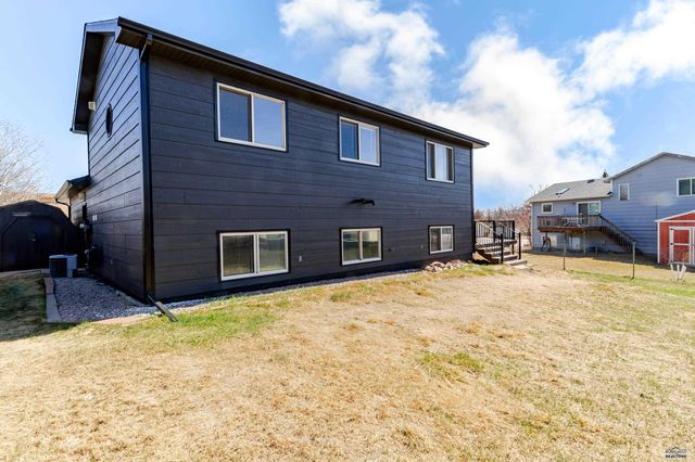 1201 COPPERFIELD DR, Rapid City, SD 57703