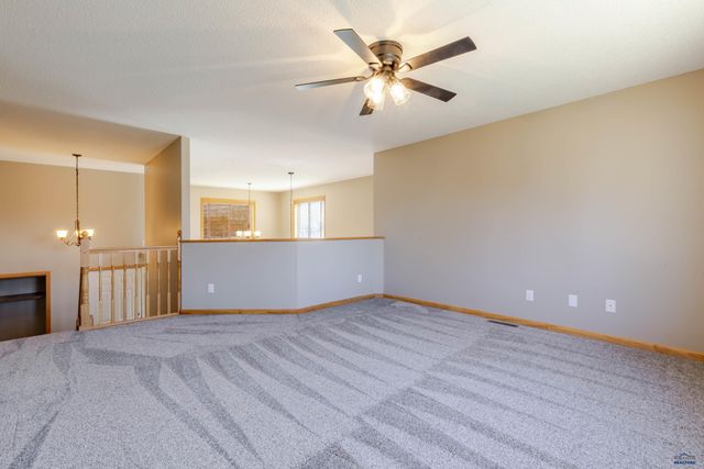 1201 COPPERFIELD DR, Rapid City, SD 57703