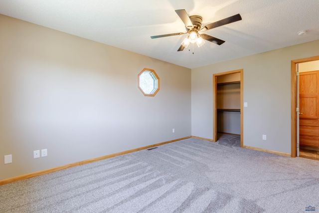 1201 COPPERFIELD DR, Rapid City, SD 57703